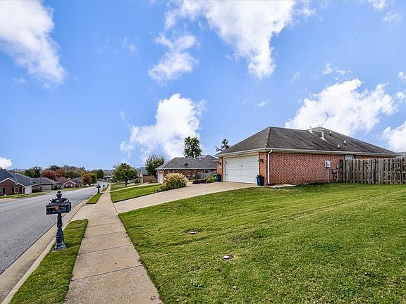 2nd image of 411 Sienna Dr