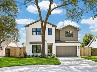 1031 W 43rd St, Houston, TX 77018