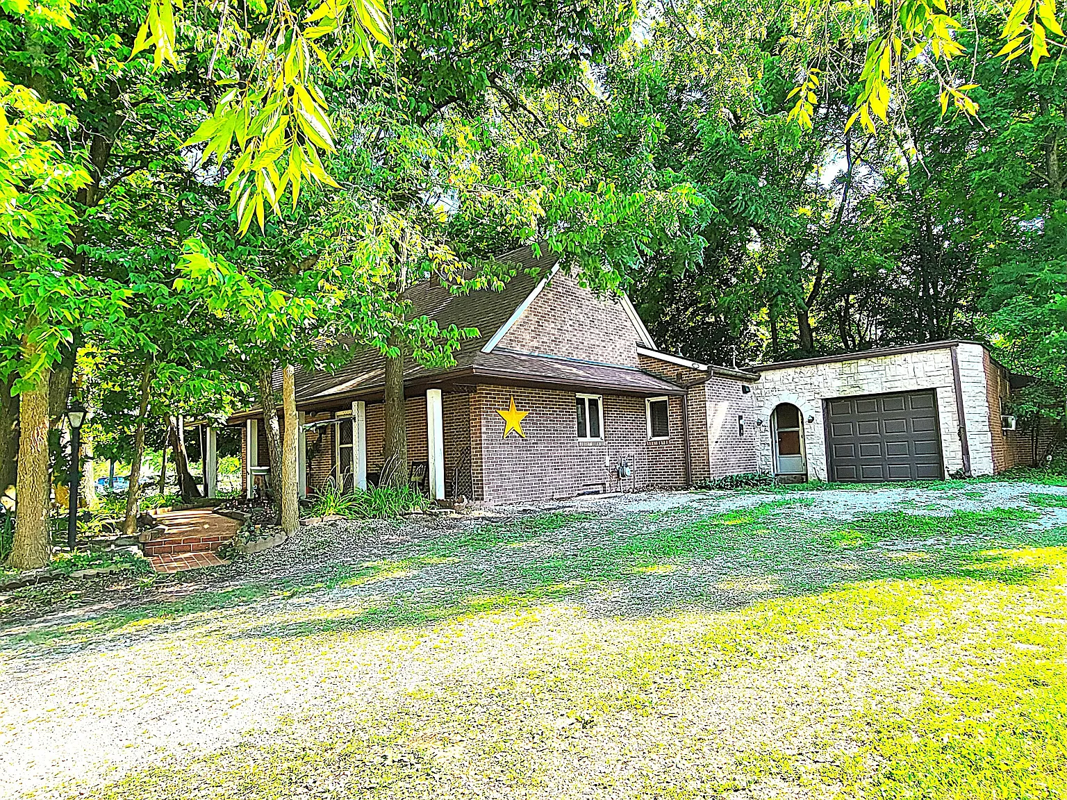 1419 Danville Ave photo 1