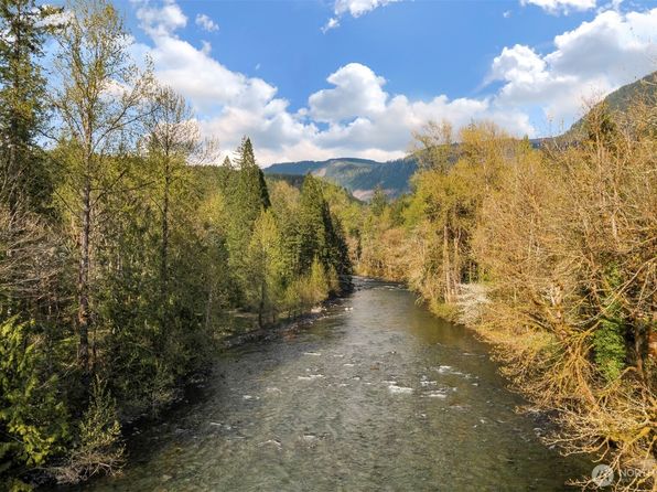 7517 Moon Valley Road SE, North Bend, WA 98045