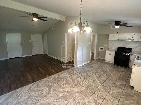 4th image of 2237 Gayle Ave