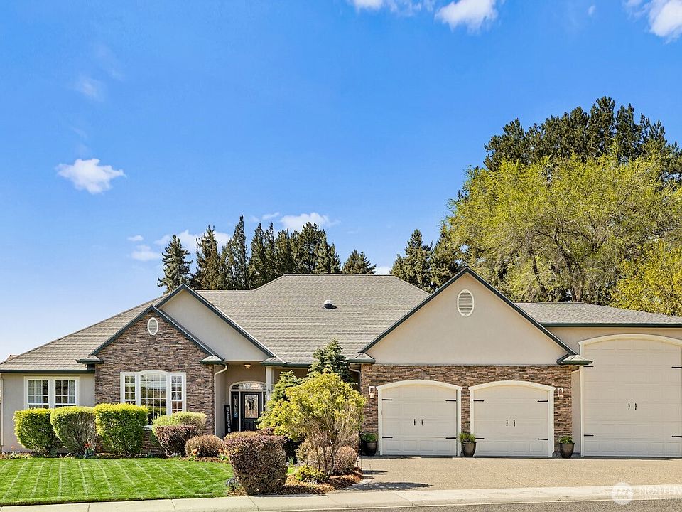 1st image of 1203 N Canterbury Drive