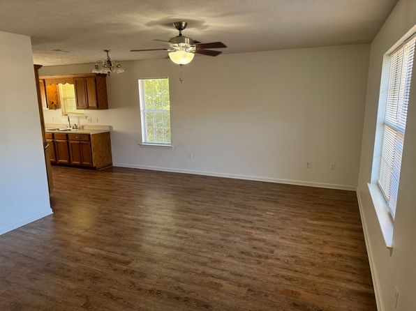 1495 Joyner Dr