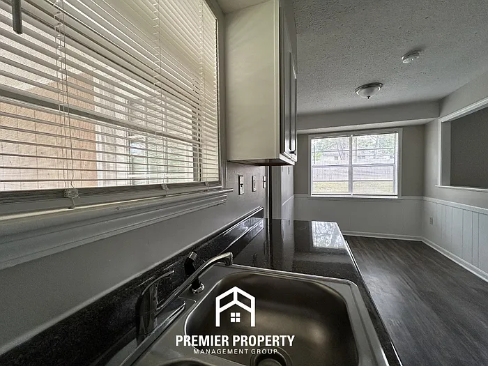 970 Millcreek Pl — Photo 7
