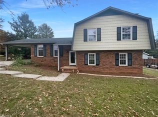 2145 Storm Canyon Rd, Winston Salem, NC 27106