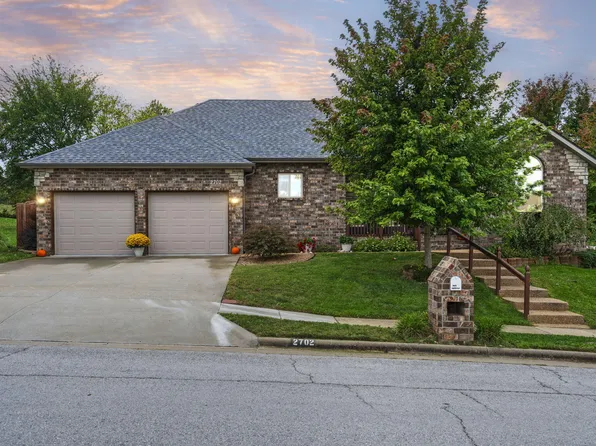 2702 W Colton, Ozark, MO 65721