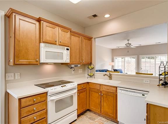 4th image of 18008 Owl Ct