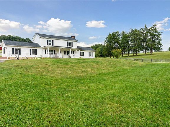 3rd image of 29 Miller Village Ln