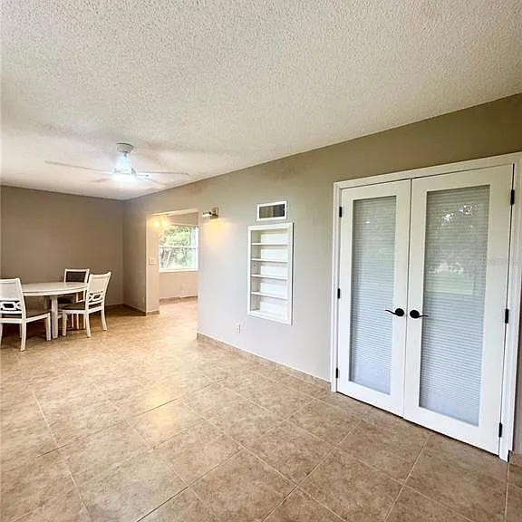2402 Ecuadorian Way #40 — Photo 11