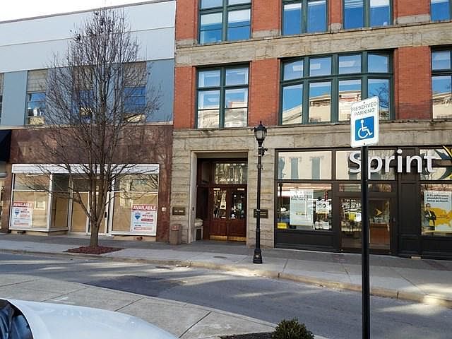 2nd image of 301 9th St