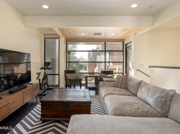 1300 W 5TH Street #1004, Tempe, AZ 85281