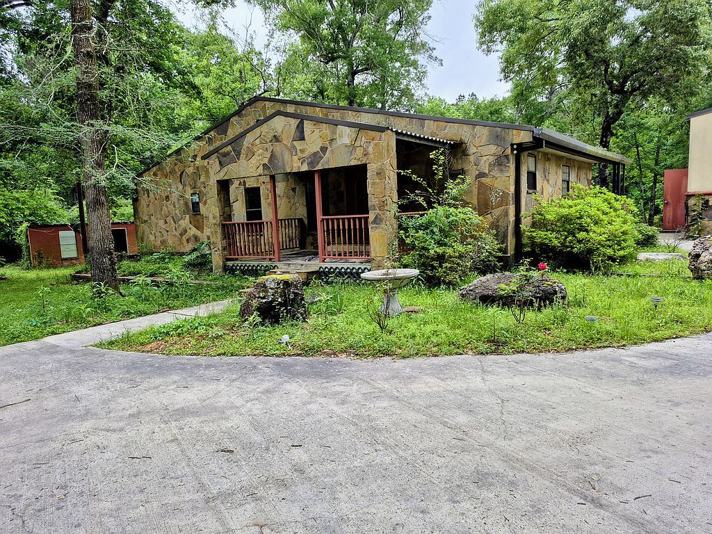11877 Oak Leaf Rd - Property Image