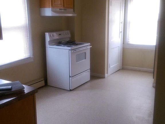 2nd image of 6724 Ogontz Ave #3