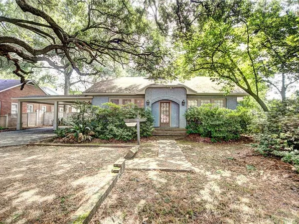 215 Williams Ave, Natchitoches, LA 71457