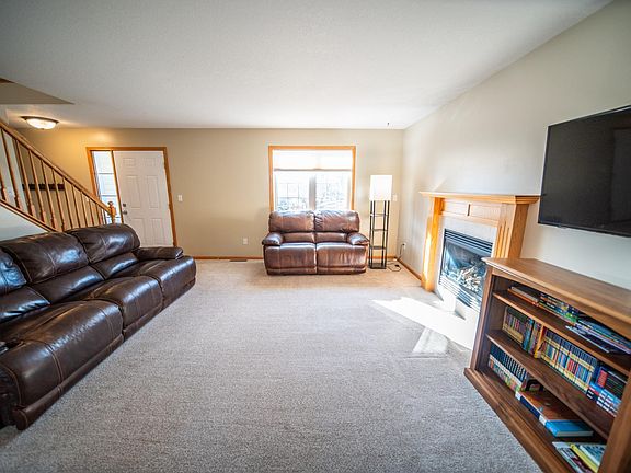 5th image of 5259 Florence Dr NW