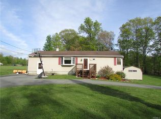 158 Long Ln, Bloomingburg, NY 12721