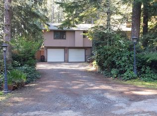 285 NW Acre Ln, Poulsbo, WA 98370