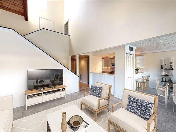 5th image of 1104 Spyglass Ln #A