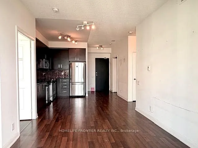 17 Anndale Dr #Penthouse 201 — Photo 7