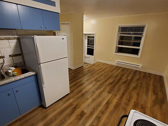 2nd image of 573 E 4th St #D