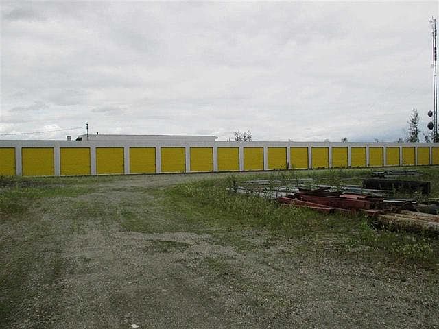 1st image of 3699 Leasure St