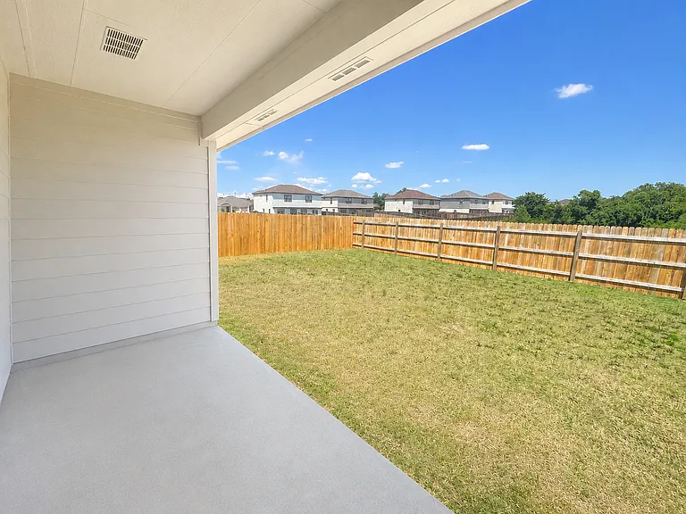 5700 Madelyn Dr — Photo 25