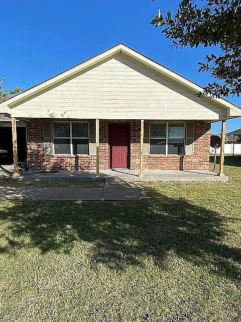 3 bed, 1288 sqft, $1,750 — Photo 2