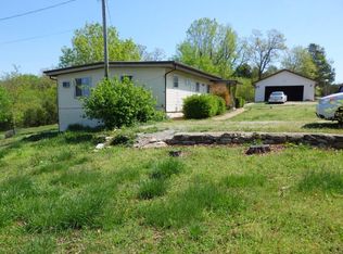 225 Clarkson Rd, Protem, MO 65733