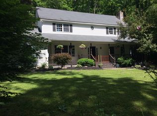 136 Davis Ct, Stroudsburg, PA