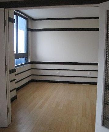4th image of 1330 West Ave APT 609