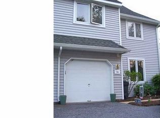 94 W Thomas Ct, Kennett Square, PA 19348
