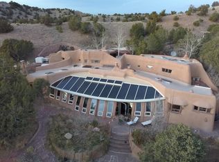 41 Estrada Calabasa, Santa Fe, NM 87506
