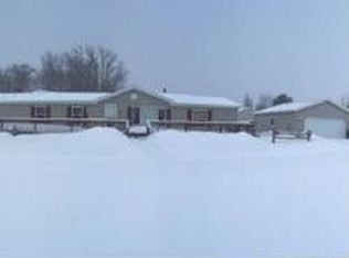 10515 W Rosted Rd, Lake City, MI 49651