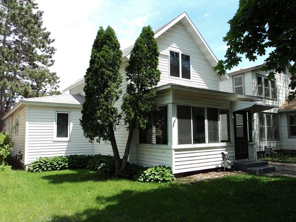1st image of 366 W 4th St