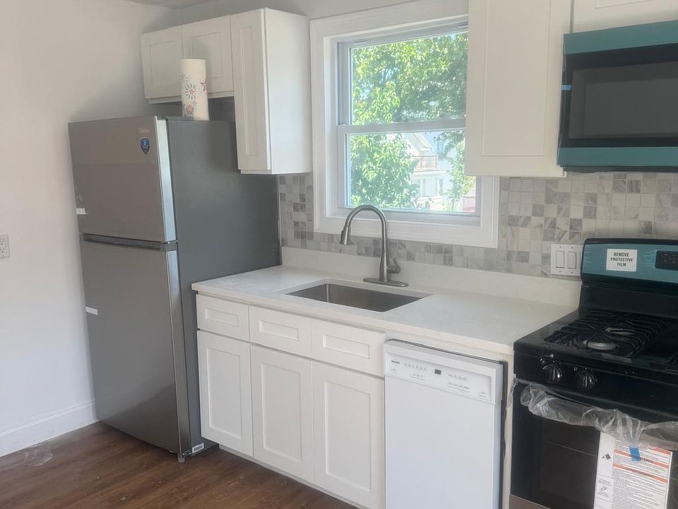 1st image of 466 Admiral St APT A