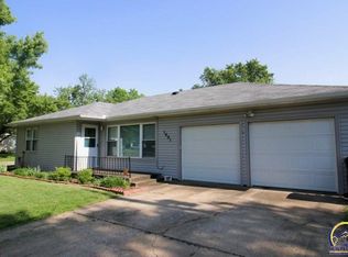1601 SW Harp Pl, Topeka, KS 66611