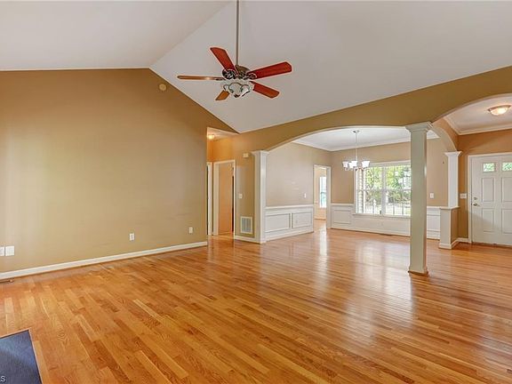 2nd image of 7902 Cress Ct
