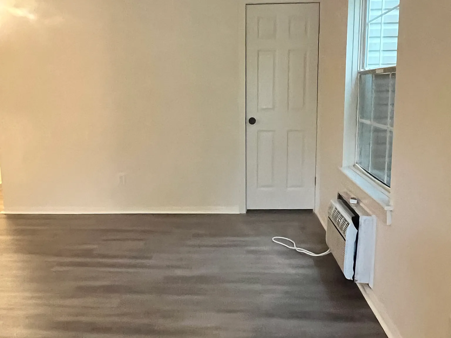 1 bed, $1,095 — Photo 2