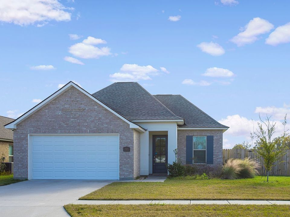 1st image of 825 Mano Myrtle Dr
