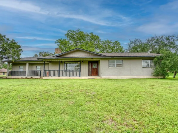 3111 W Oak Ridge Dr., Marble Falls, TX 78654-000