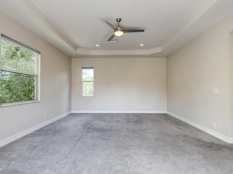 670 Edgebrook Ln — Photo 50