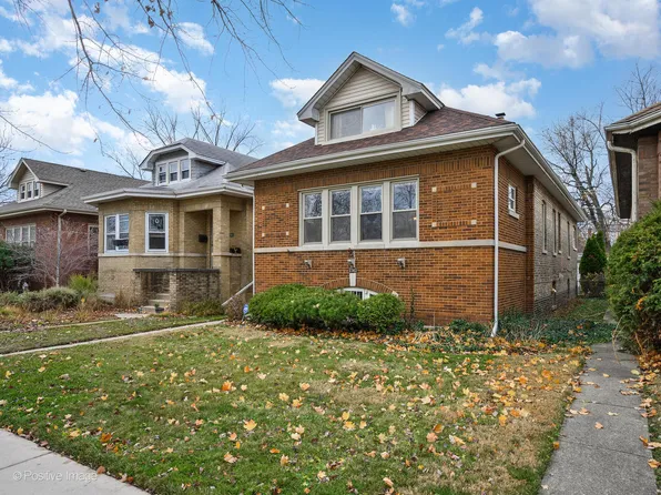 3742 Clinton Ave, Berwyn, IL 60402