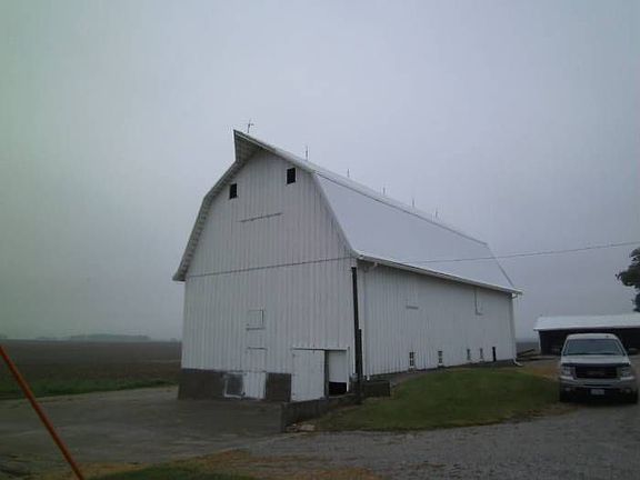 Large Barn w/Steel Roof