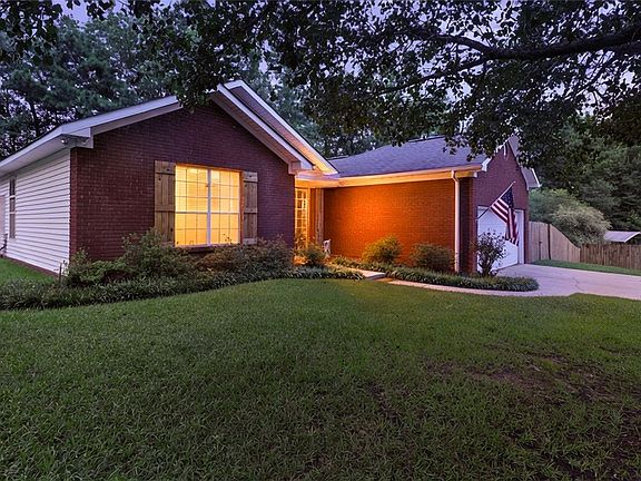 3rd image of 14190 Southland Dr