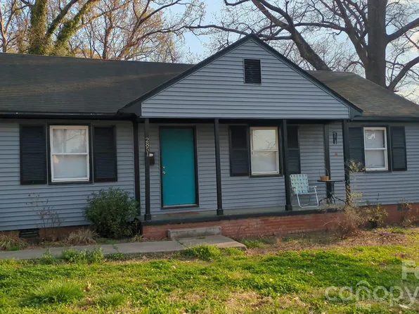 2851 Burbank Dr, Charlotte, NC 28216