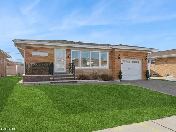 8527 W Winona St, Chicago, IL 60656