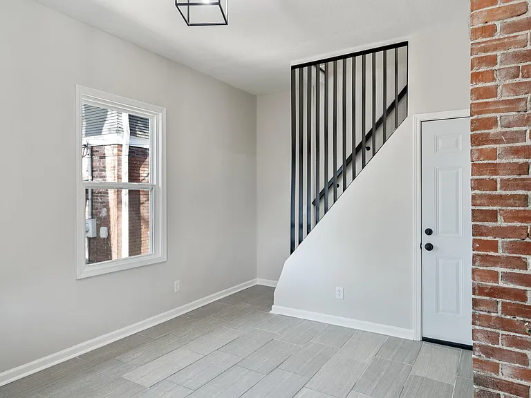 2754 Holmes St — Photo 19