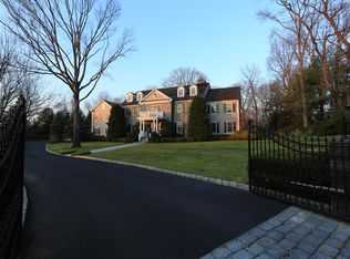 32 Orchard Hill Ln, Greenwich, CT 06831