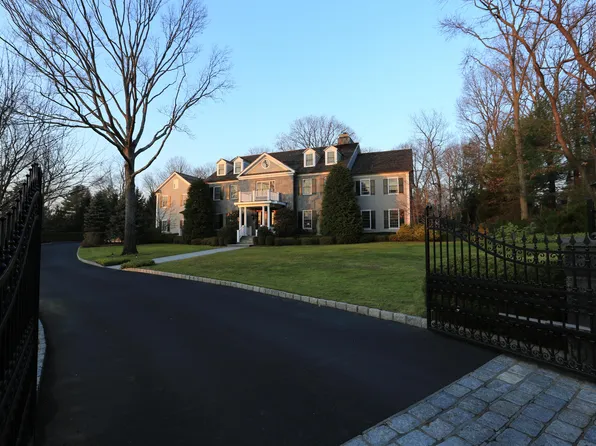 32 Orchard Hill Ln, Greenwich, CT 06831