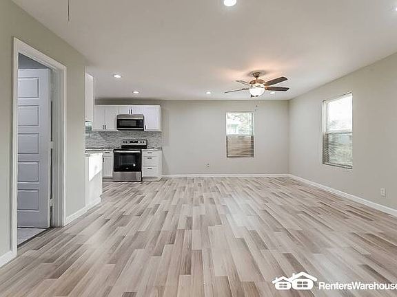 2nd image of 2534 Kathleen Ave